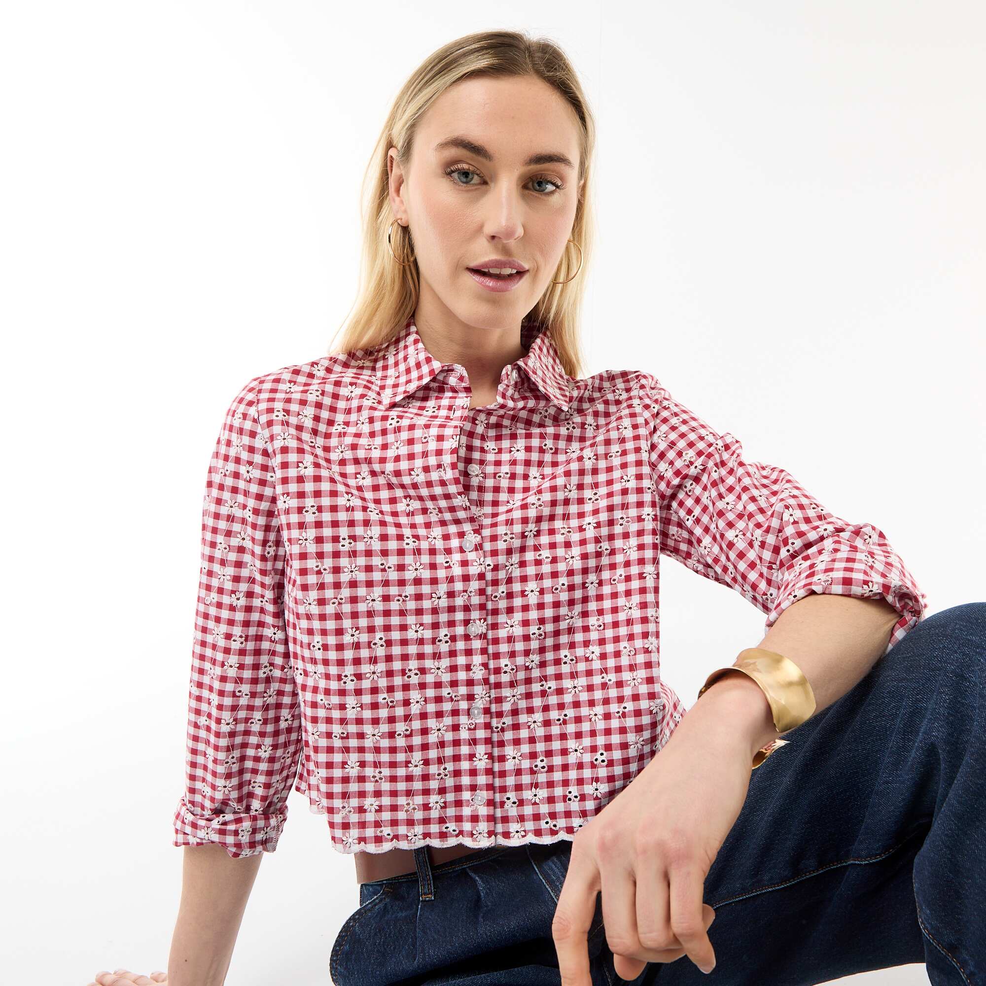 Super Sale: Get 30% Off at Checkout on Full-Priced Items
